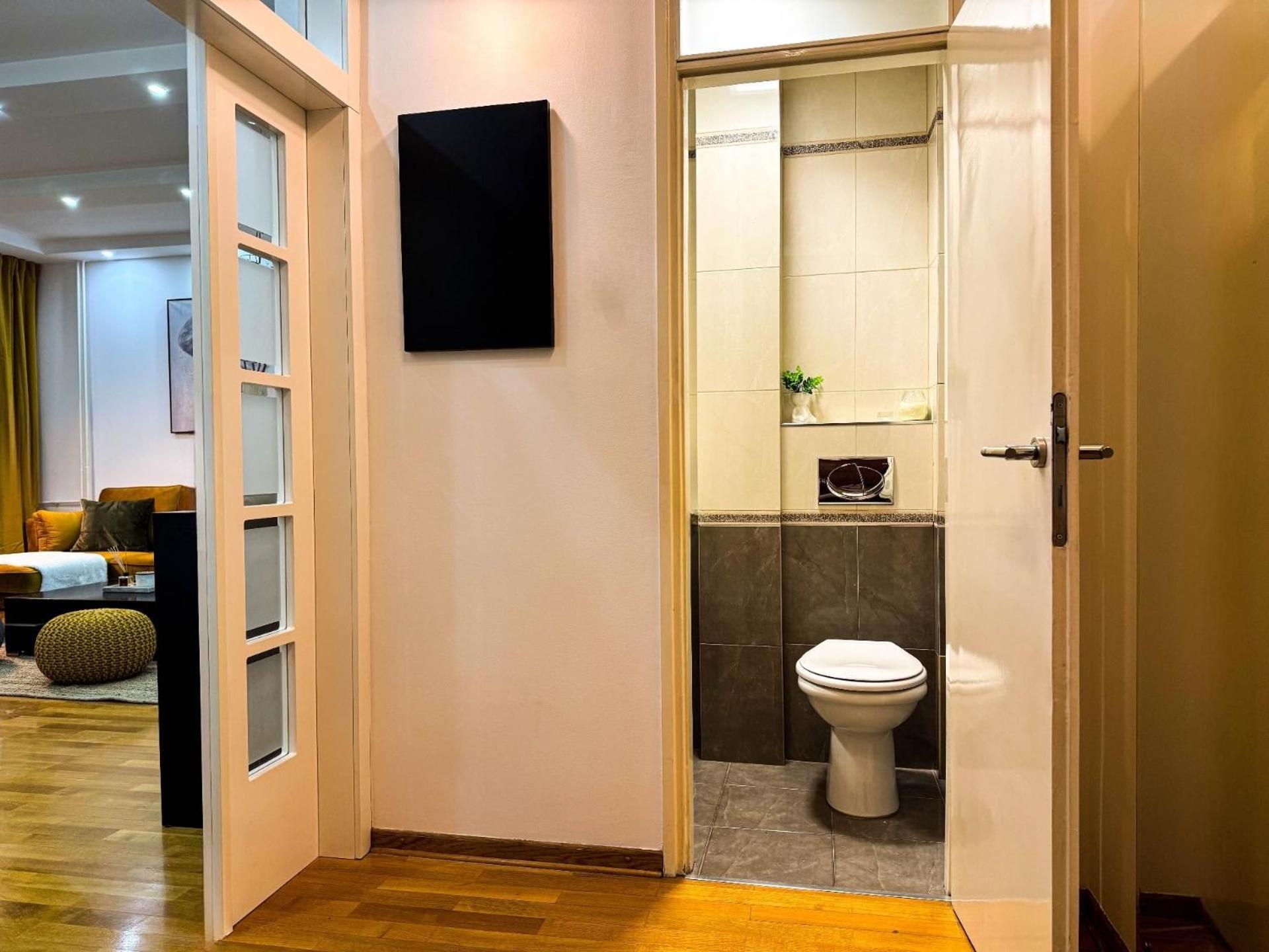 Big Company Old Town Treasure Renovated Apartment Белград Екстериор снимка